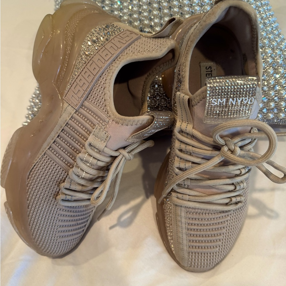 Steve Madden SM NY90